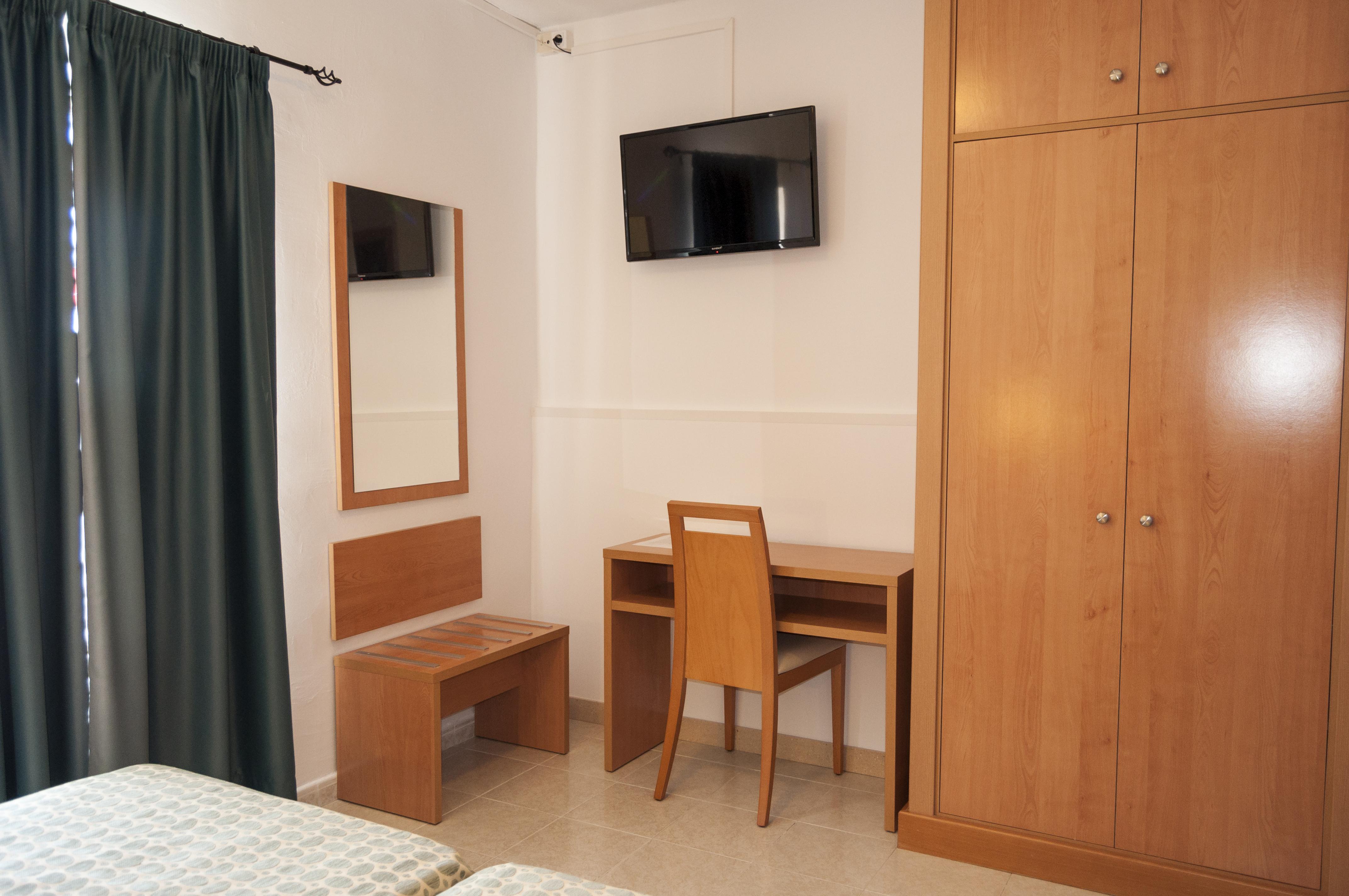 Hotel Madrid Ciutadella  Kültér fotó