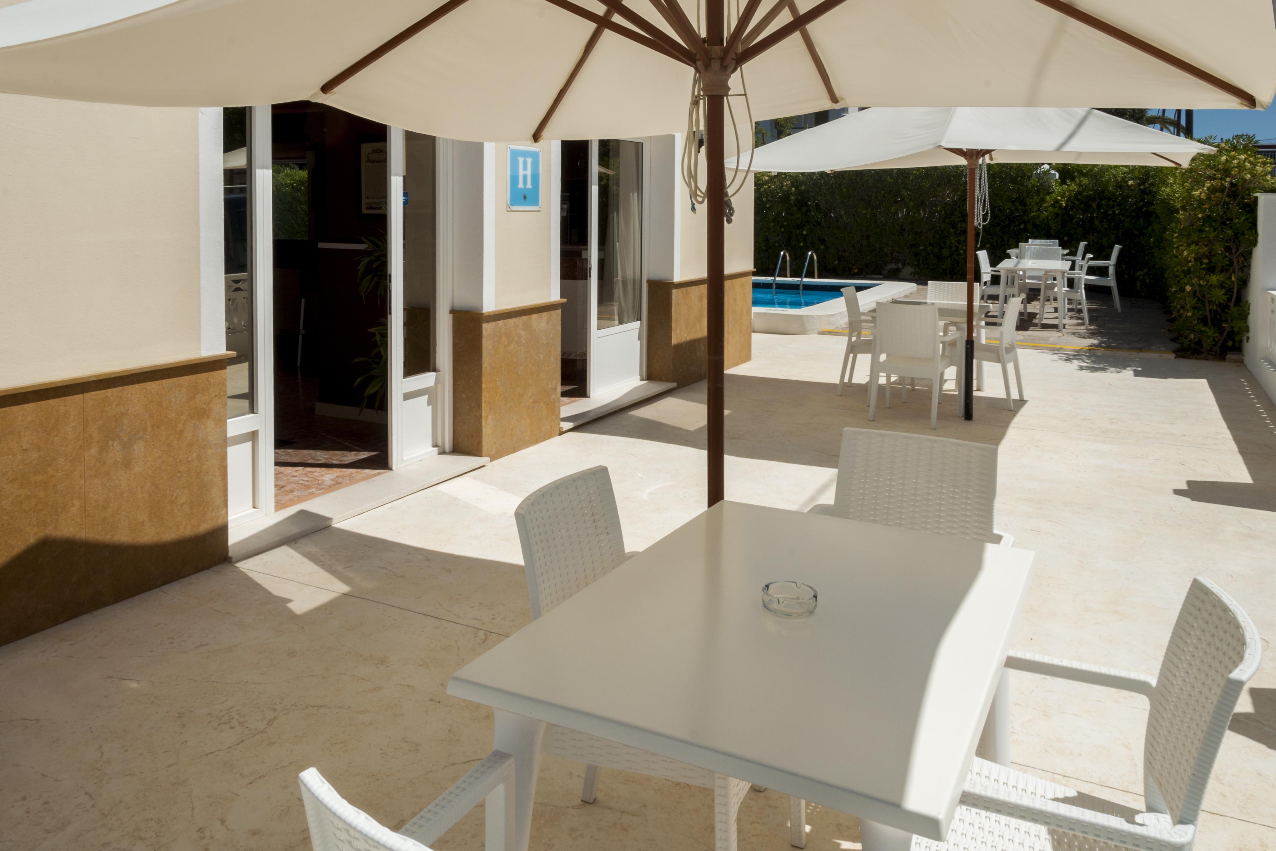 Hotel Madrid Ciutadella  Kültér fotó