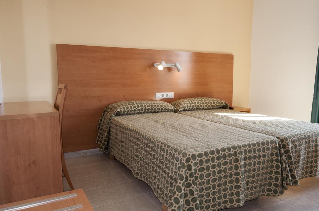 Hotel Madrid Ciutadella  Kültér fotó
