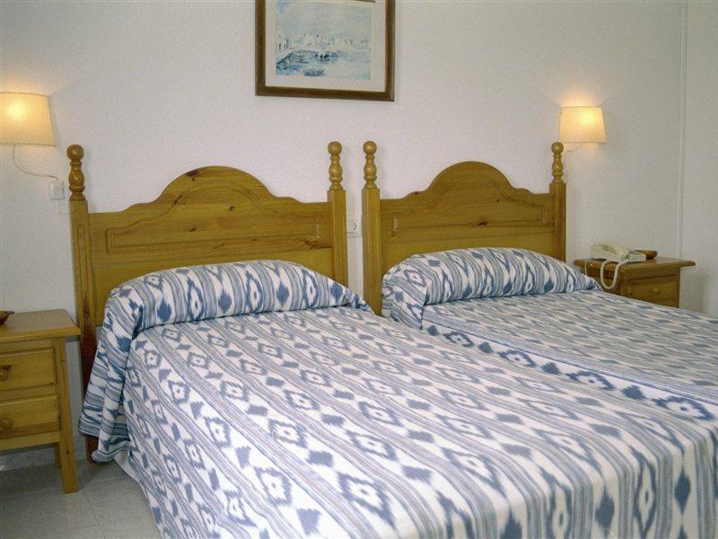 Hotel Madrid Ciutadella  Kültér fotó