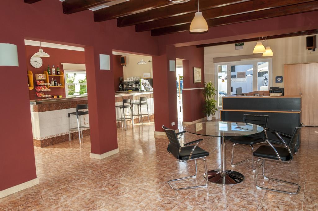 Hotel Madrid Ciutadella  Kültér fotó